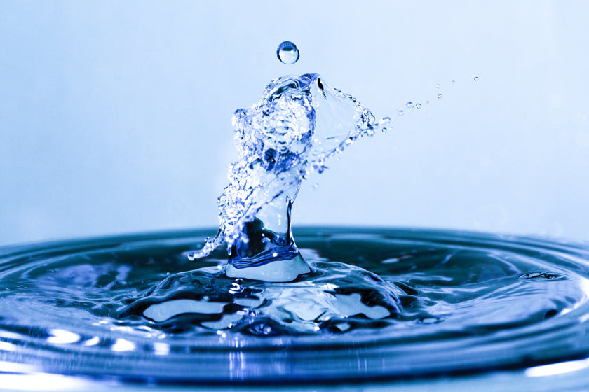 water is dancing credits of photo to Robert Anderson free download from Unsplash